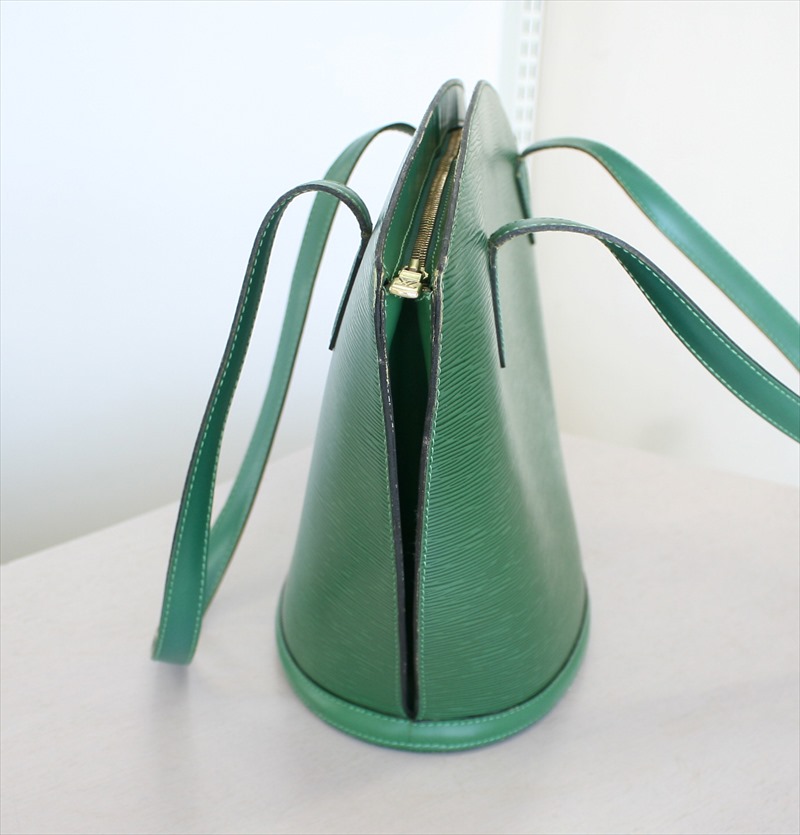 Louis Vuitton Epi Saint-Jacques PM Green Shoulder Bag – Timeless