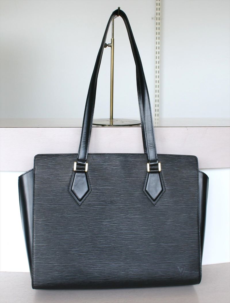 Louis Vuitton Black Leather Handbags & Purses for Women, Authenticity  Guaranteed