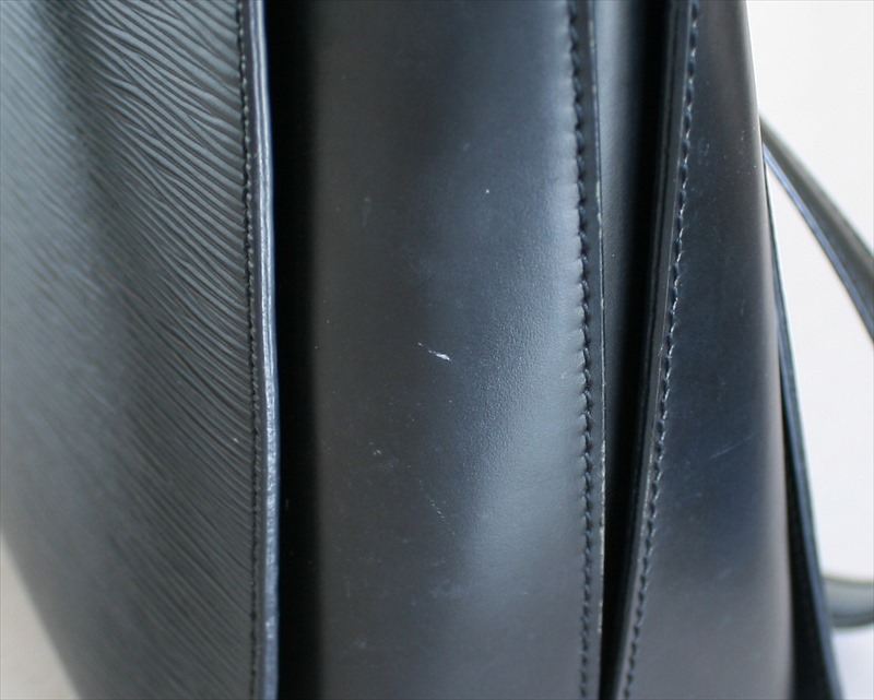 Louis Vuitton Black Epi Leather Ombre Tote Bag.  Luxury
