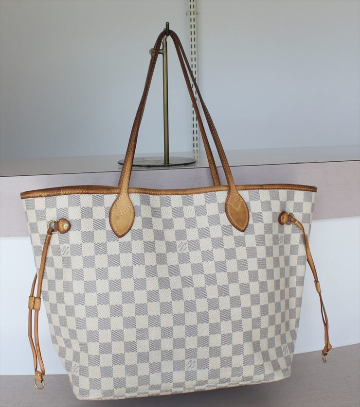 Louis Vuitton Damier Azure Neverfull MM Tote – Perry's Jewelry