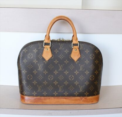 LOUIS VUITTON ALMA Monogram