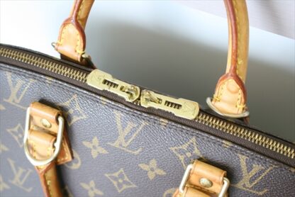 LOUIS VUITTON ALMA Monogram