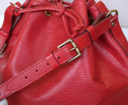 LOUIS VUITTON NOE EPI Red