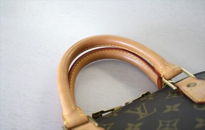 LOUIS VUITTON ALMA Monogram