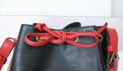 LOUIS VUITTON NOE EPI Black Red Bi-color