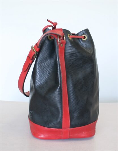 LOUIS VUITTON NOE EPI Black Red Bi-color