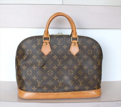 LOUIS VUITTON ALMA Monogram