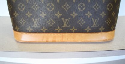 LOUIS VUITTON ALMA Monogram Handbag