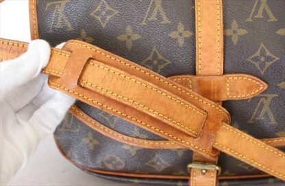 LOUIS VUITTON SAUMUR 30 Monogram