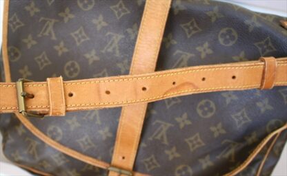 LOUIS VUITTON SAUMUR 35 Monogram