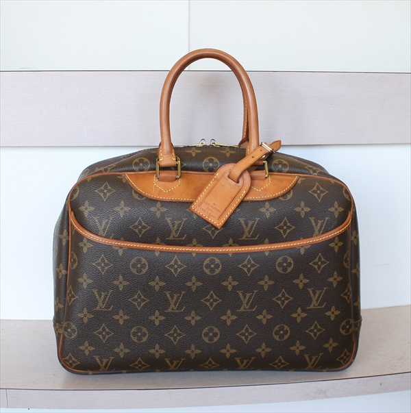 LOUIS VUITTON DEAUVILLE Monogram