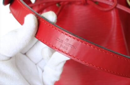 LOUIS VUITTON PETIT NOE Epi Red