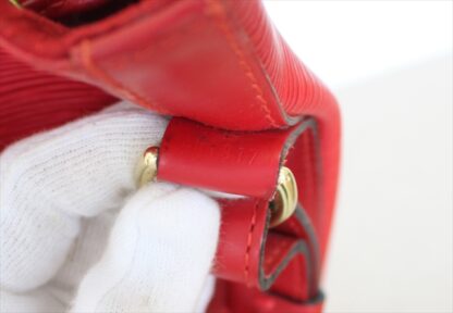 LOUIS VUITTON PETIT NOE Epi Red