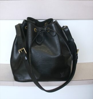 LOUIS VUITTON PETIT NOE Epi Noir Black M59012